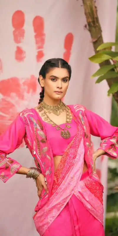 RR 34 Pink Shimmer Saree Perfect for Wedding, Party, Cultural Events, Durga Puja, Reception – . Best Price ₹2049. Delivery 4-6 Working Days. Shop now. | Creative Sarees, Bollywood Sarees, Designer Sarees, Embroidered Sarees, Ethnic Saree, Modern Digital sarees, Party Wear Sarees, Sarees