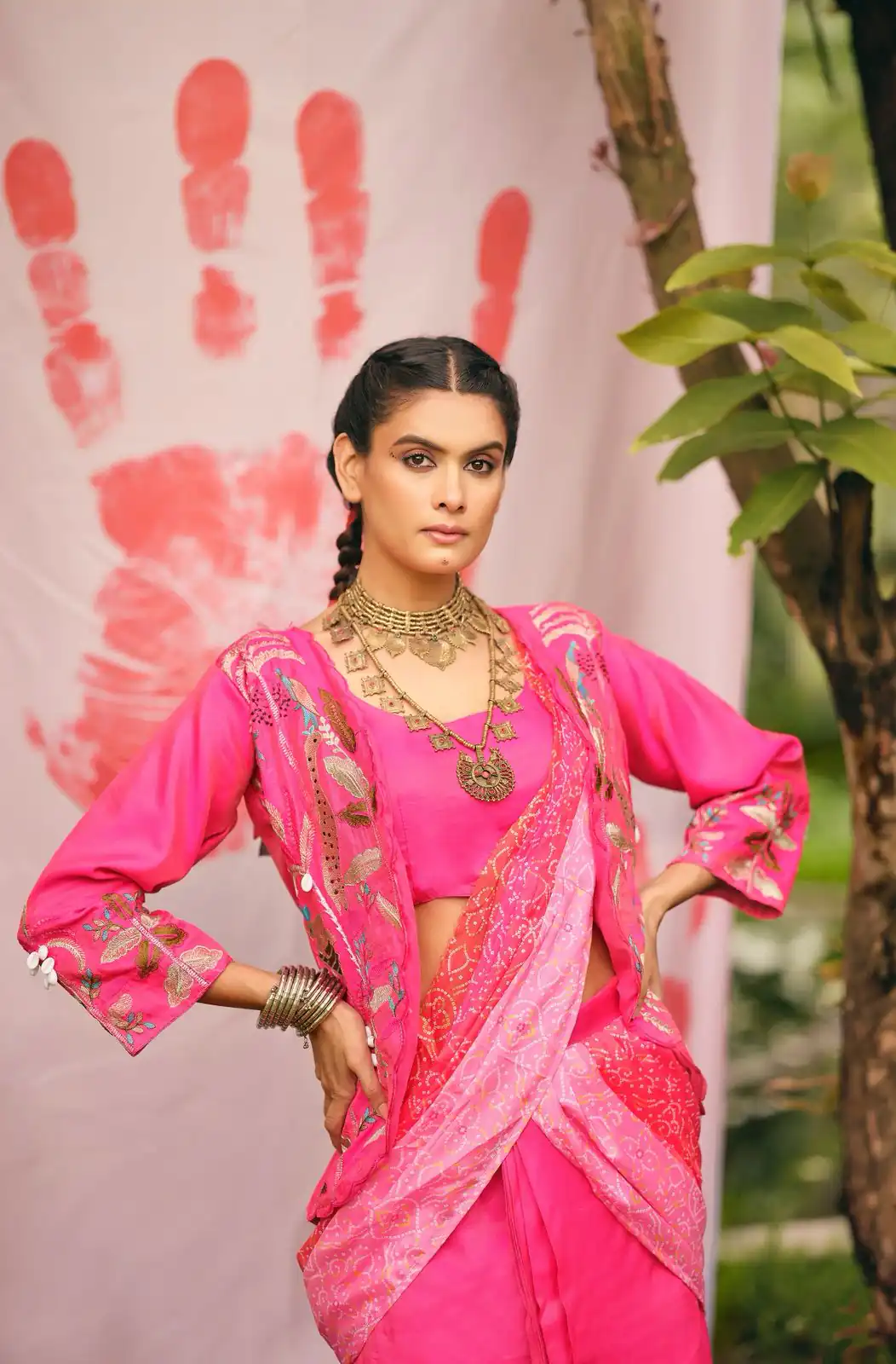 RR 34 Pink Shimmer Saree Perfect for Wedding, Party, Cultural Events, Durga Puja, Reception – . Best Price ₹2049. Delivery 4-6 Working Days. Shop now. | Creative Sarees, Bollywood Sarees, Designer Sarees, Embroidered Sarees, Ethnic Saree, Modern Digital sarees, Party Wear Sarees, Sarees