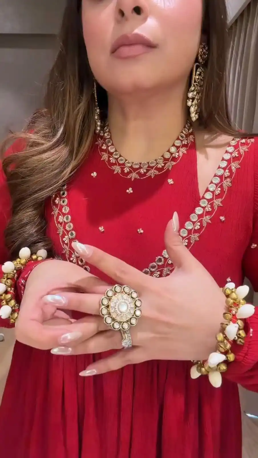 Red Chinon Silk Thread Lace Work Salwar Suit - Image 4