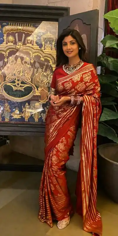 KT 148 Red Color Dolla Silk Foil Printed Saree Designer Work. Online Best Price ₹1474. Delivery 4-6 Working Days. Shop now. | Creative Sarees, Bollywood Sarees, Designer Sarees, Embroidered Sarees, Ethnic Saree, Modern Digital sarees, Party Wear Sarees, Sarees