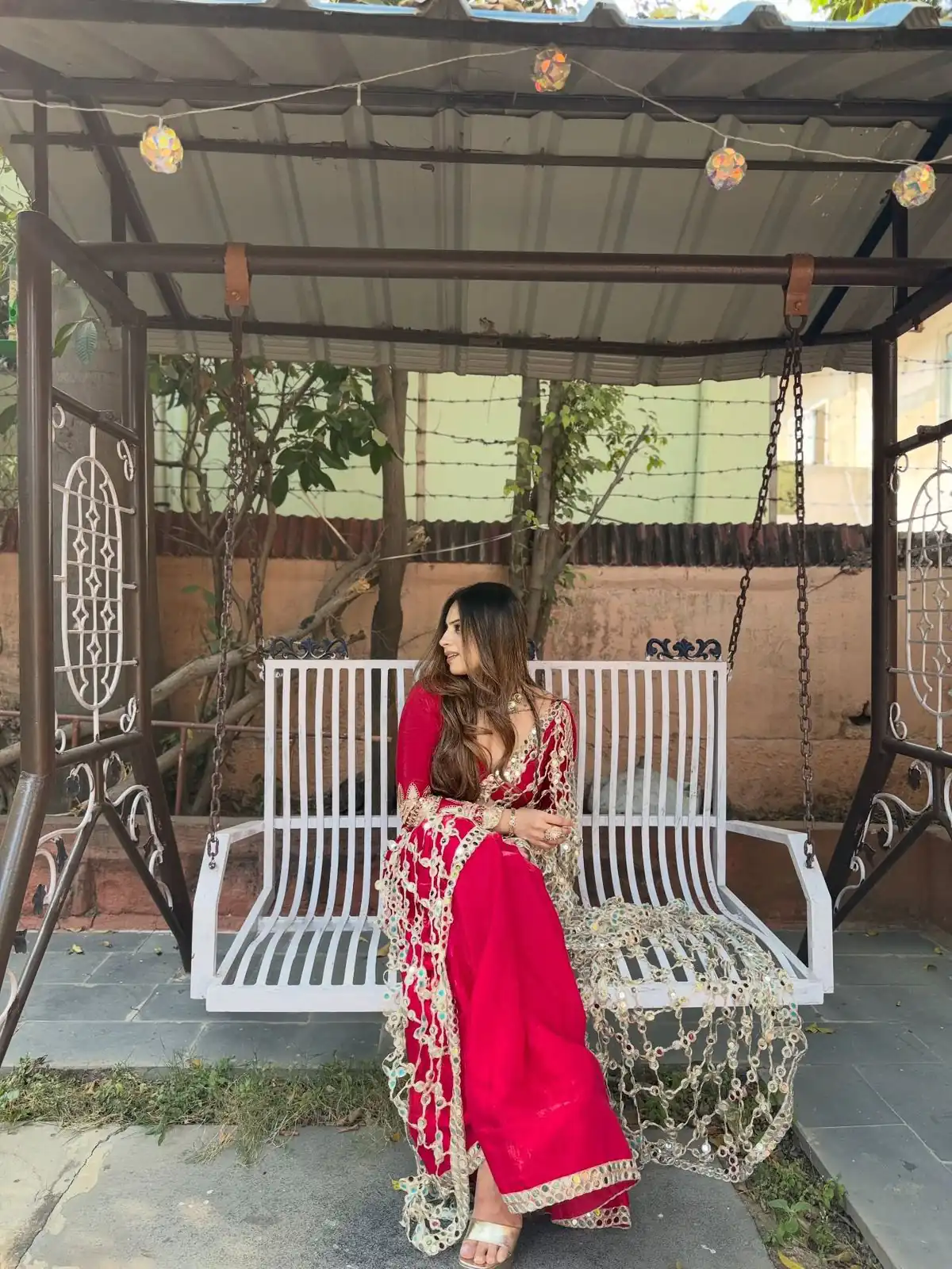 SRK 5322 Red Fendy Silk Saree with Lace Work & Mirror Work. Wedding, Party, Festive, Events, Festive Deal ₹2499. Delivery 4-6 Working Days. Shop now. | Bollywood Sarees, Creative Sarees, Designer Sarees, Embroidered Sarees, Ethnic Saree, Modern Digital sarees, Party Wear Sarees, Sarees