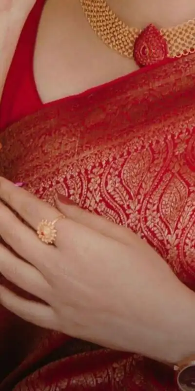 KP 4063 Red Soft Lichi Silk Saree with Lace Work & Lace Border. Affordable Price ₹1349. Delivery 4-6 Working Days. Shop now. | Creative Sarees, Bollywood Sarees, Designer Sarees, Embroidered Sarees, Ethnic Saree, Modern Digital sarees, Party Wear Sarees, Sarees