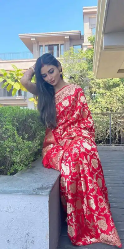 KPR 115 Red Color Soft Lichi Silk Saree with Lace Border & Lace Work. Best Price ₹1399. Delivery 4-6 Working Days. Shop now. | Creative Sarees, Bollywood Sarees, Designer Sarees, Embroidered Sarees, Ethnic Saree, Modern Digital sarees, Party Wear Sarees, Sarees