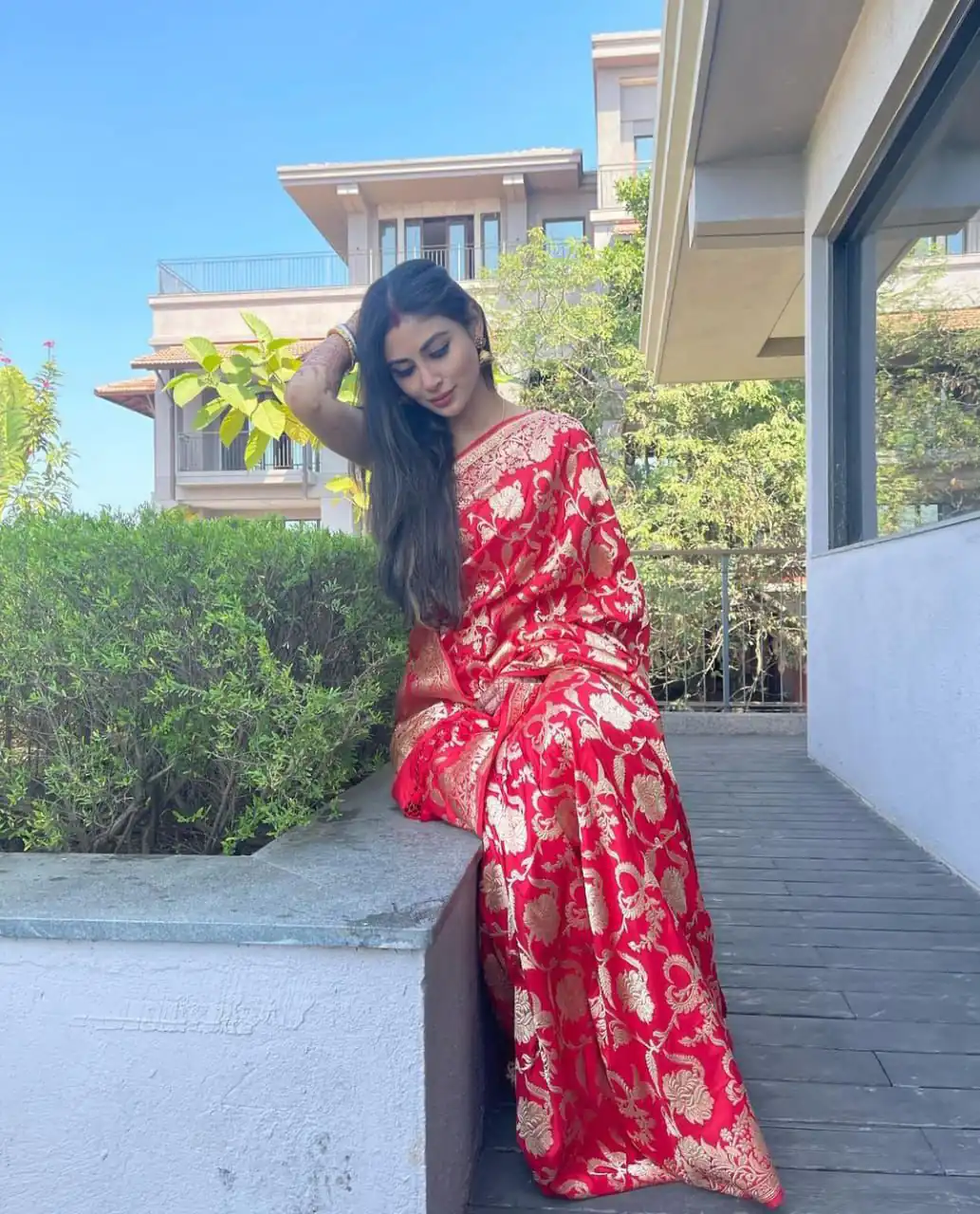 KPR 115 Red Color Soft Lichi Silk Saree with Lace Border & Lace Work. Best Price ₹1399. Delivery 4-6 Working Days. Shop now. | Creative Sarees, Bollywood Sarees, Designer Sarees, Embroidered Sarees, Ethnic Saree, Modern Digital sarees, Party Wear Sarees, Sarees