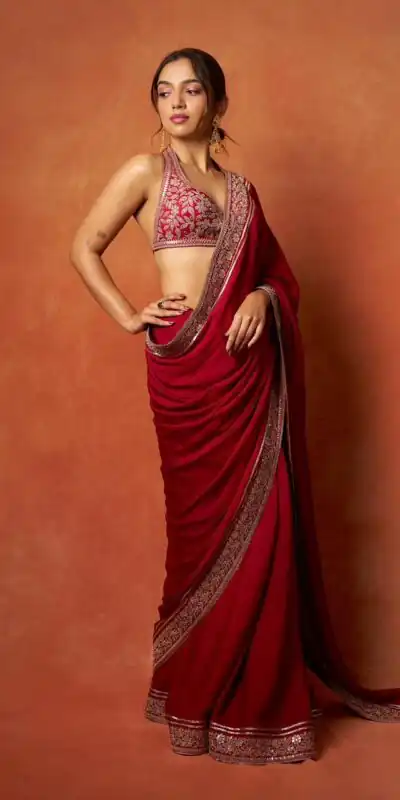 SC 1014 Red Soft Rangoli Silk Saree with Embroidery Work & Lace Work. Special Price ₹1949. Delivery 4-6 Working Days. Shop now. | Creative Sarees, Bollywood Sarees, Designer Sarees, Embroidered Sarees, Ethnic Saree, Modern Digital sarees, Party Wear Sarees, Sarees