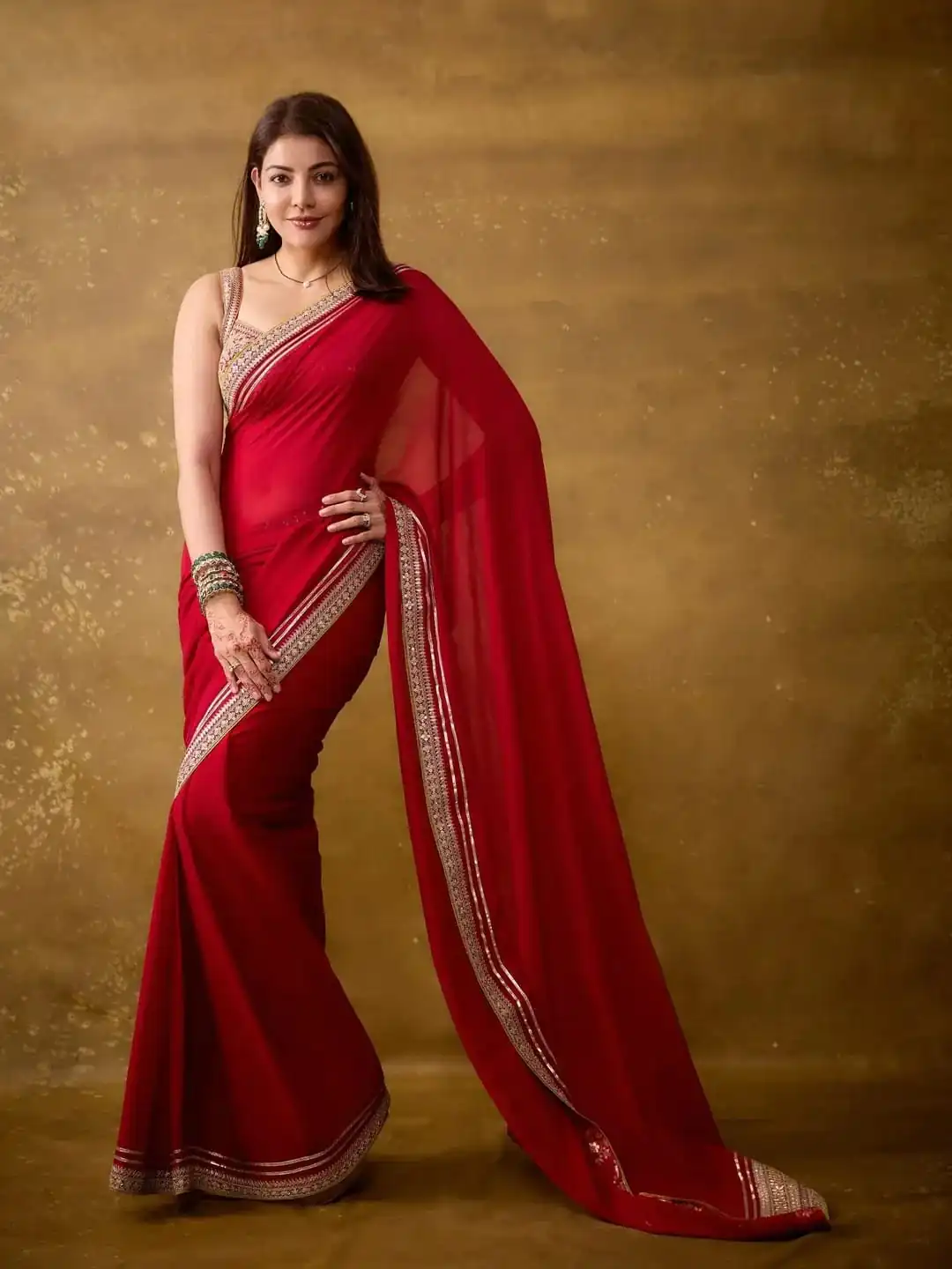 SC 1015 Red Soft Rangoli Silk Saree with Embroidery Work & Lace Work. Affordable Price ₹1949. Delivery 4-6 Working Days. Shop now. | Creative Sarees, Bollywood Sarees, Designer Sarees, Embroidered Sarees, Ethnic Saree, Modern Digital sarees, Party Wear Sarees, Sarees