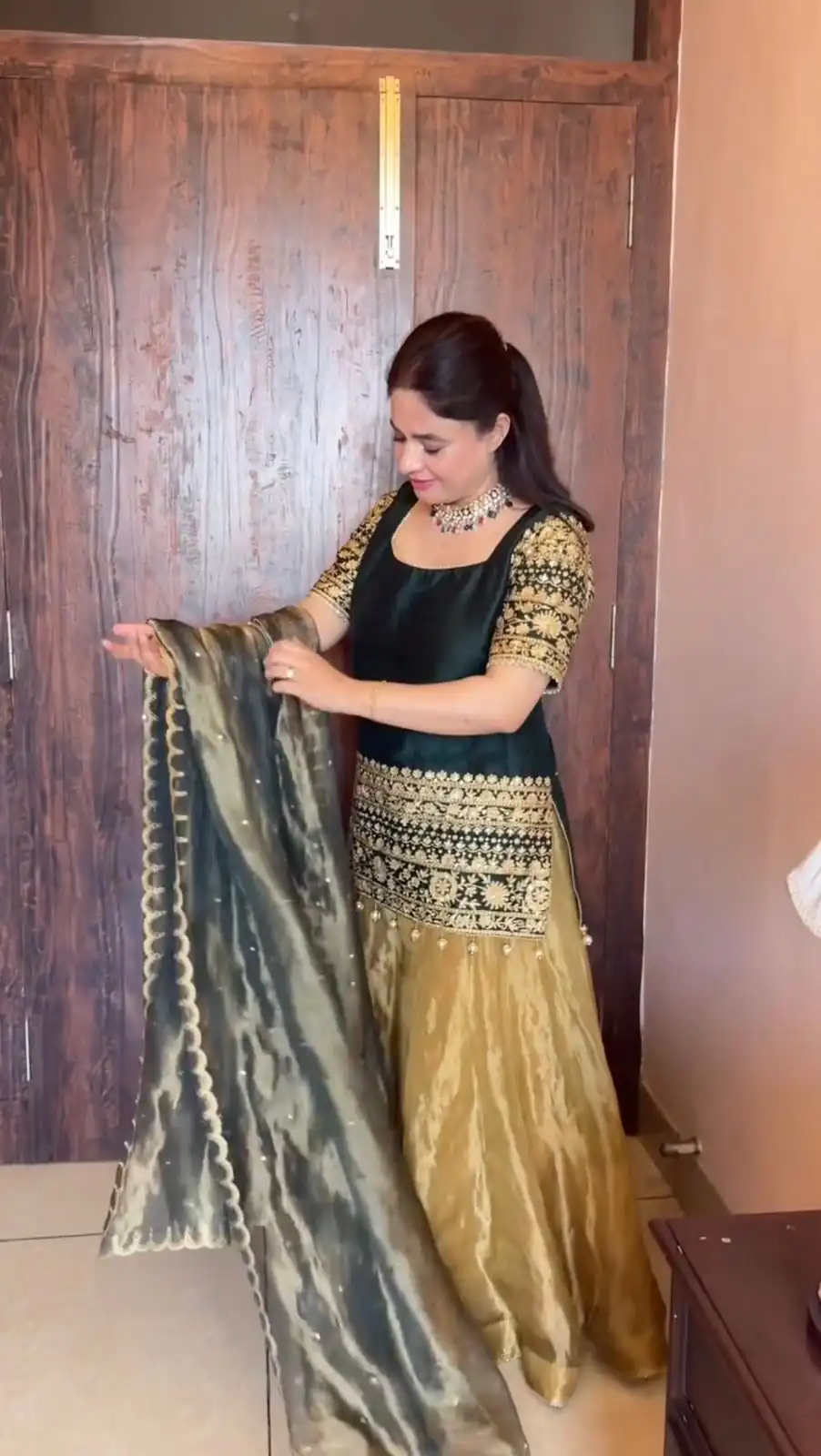 Teal Roman Silk Embroidery Work Salwar Suit - Image 2