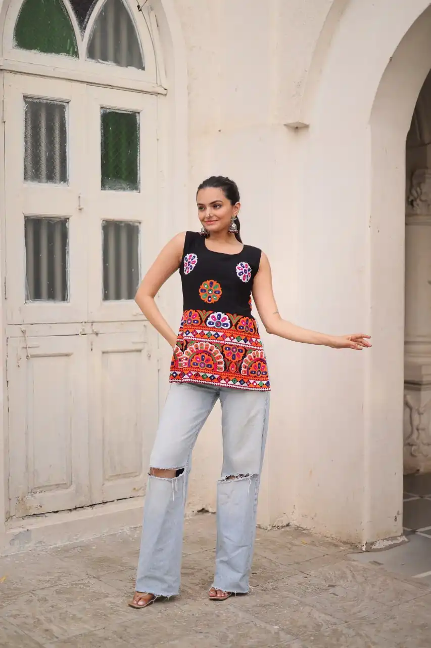Classic Black Georgette Gamthi Work Kurti - Image 4