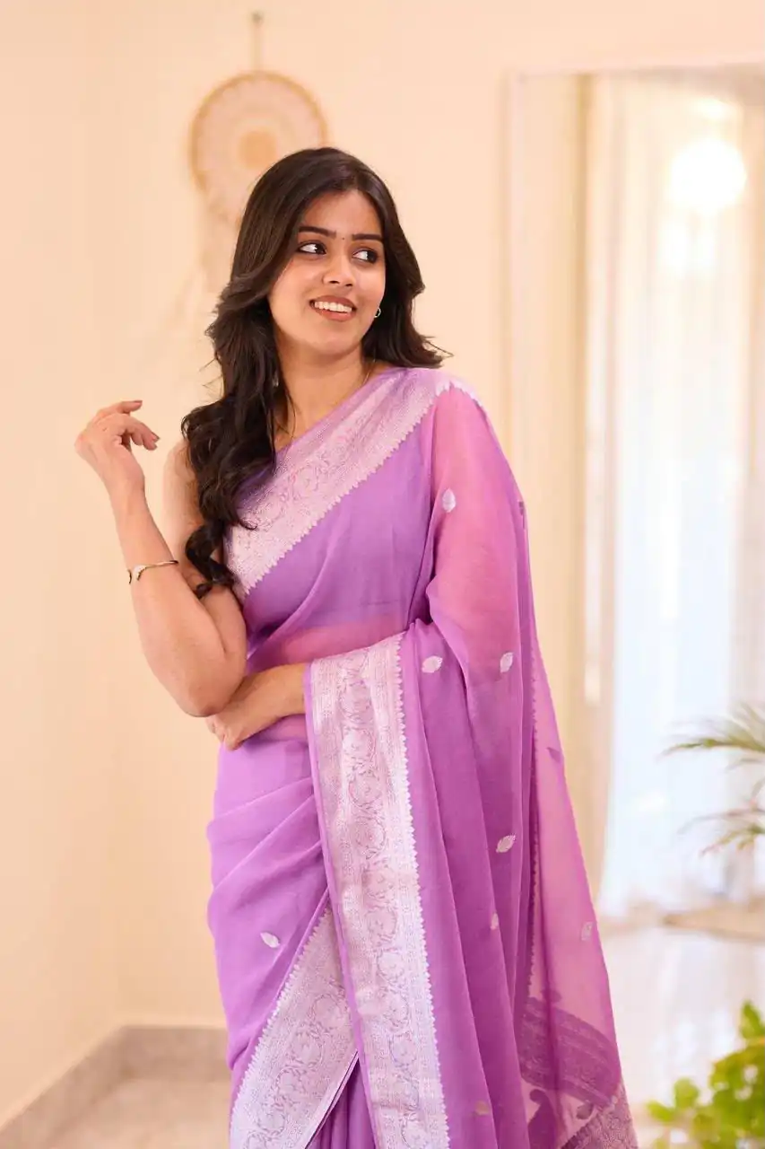 Perfect Purple Soft Lilan Slab Jacquard Work Saree - Image 3