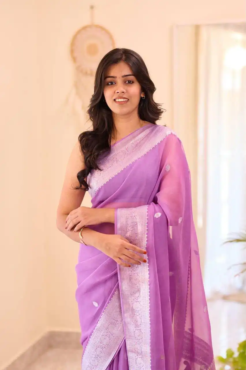 Perfect Purple Soft Lilan Slab Jacquard Work Saree - Image 2