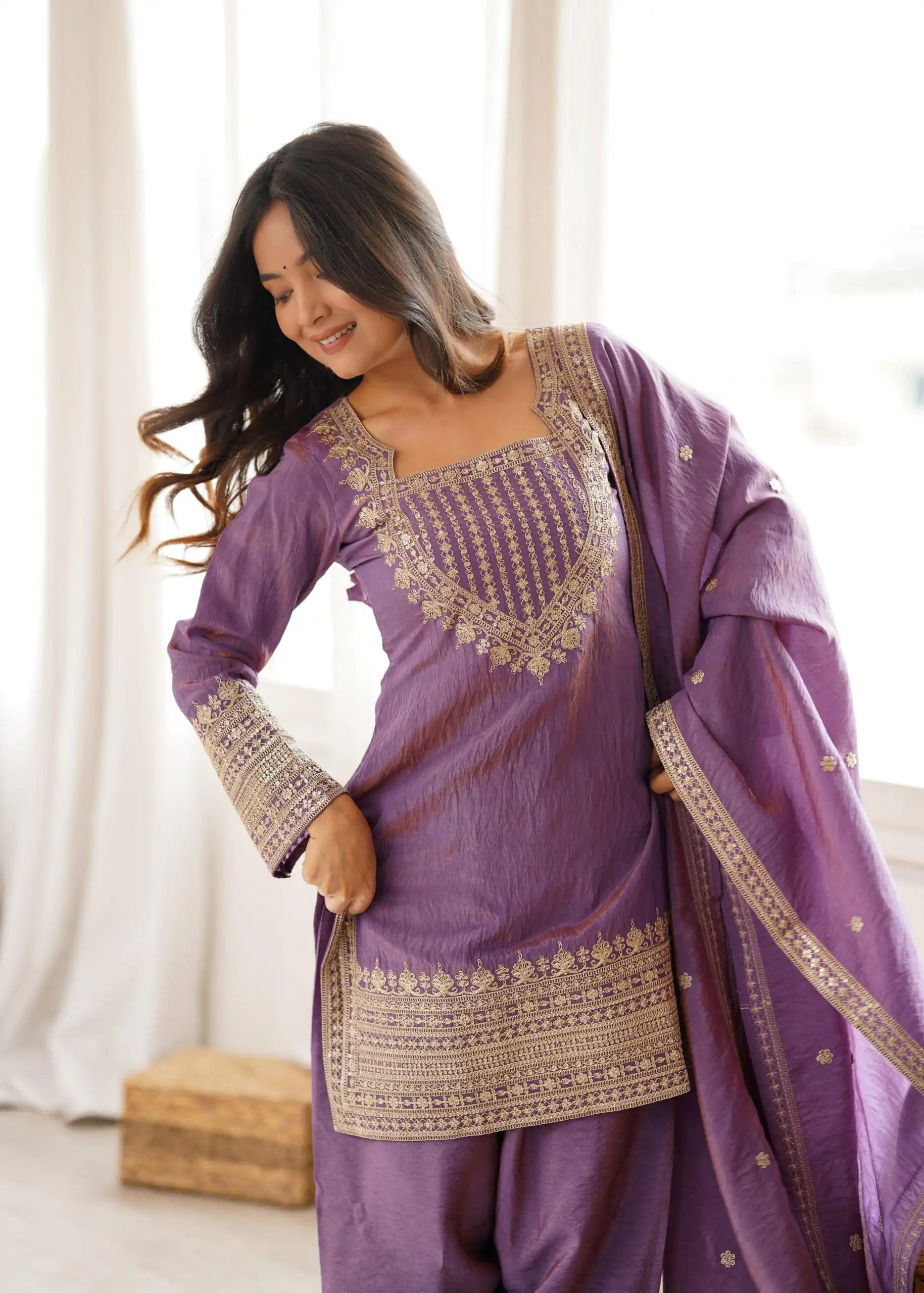 Super Onion Vichitra Silk Embroidery Work Salwar Suit - Image 6
