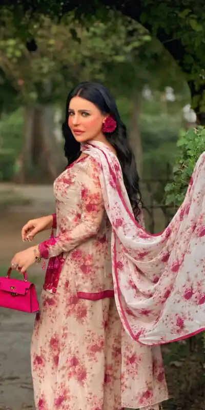 SRK 5352 Red Color Faux Georgette Salwar Suit with Designer Work. Affordable Price ₹2049. Delivery 4-6 Working Days. Shop now. | Casual Suits, Jump Suits, Creative suits, Designer Suits, Palazzo Suits, Party Wear Suits, Patiala Suits, Salwar suit, Straight Suits