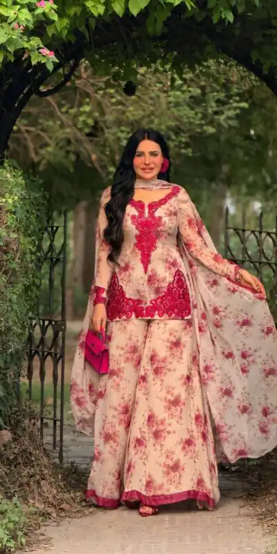SRK 5352 Red Color Faux Georgette Salwar Suit with Designer Work. Affordable Price ₹2049. Delivery 4-6 Working Days. Shop now. | Casual Suits, Jump Suits, Creative suits, Designer Suits, Palazzo Suits, Party Wear Suits, Patiala Suits, Salwar suit, Straight Suits