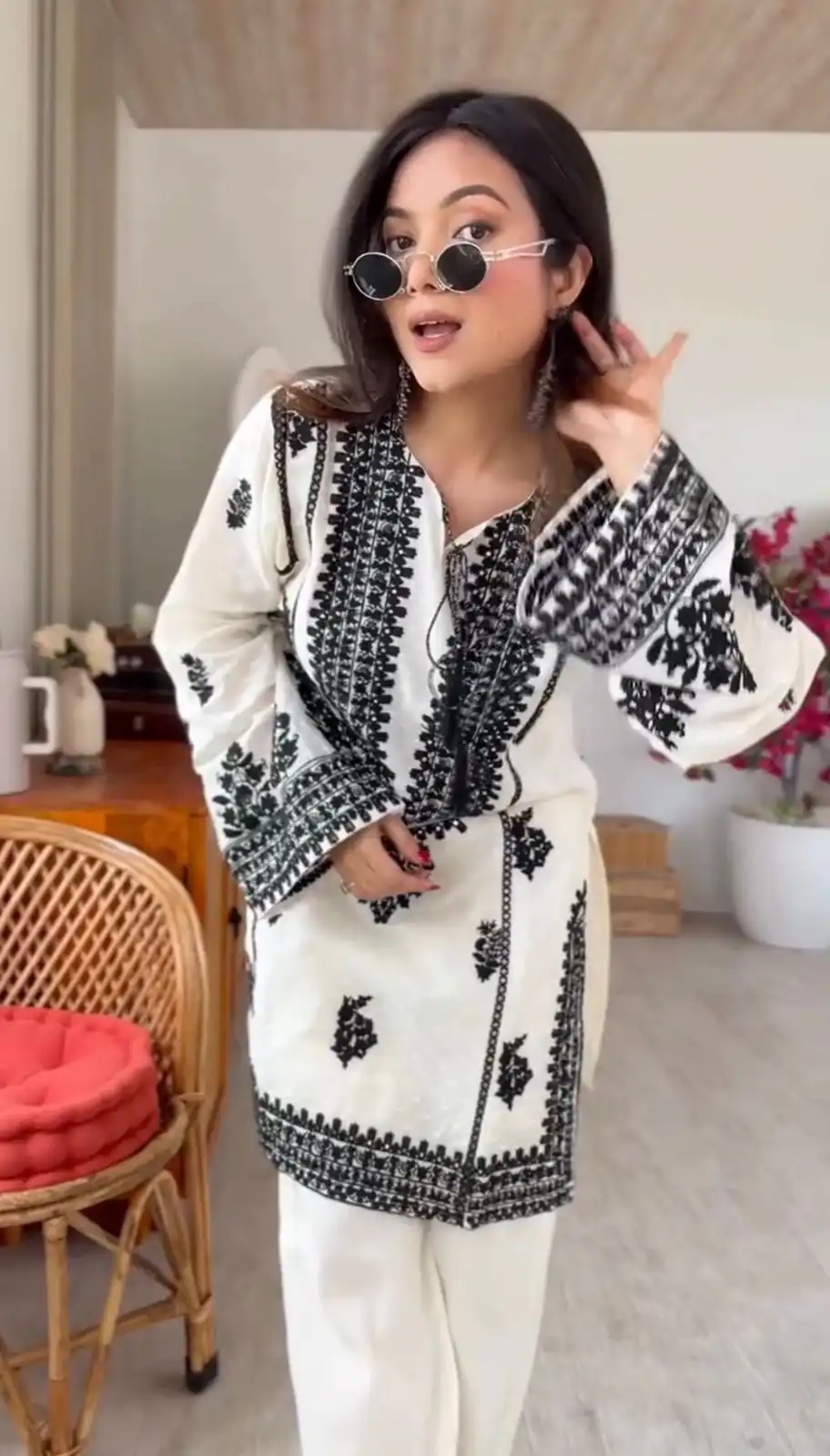 SRK 5349 White Rayon Butti Silk Salwar Suit with Embroidery Work. Special Price ₹1899. Delivery 4-6 Working Days. Shop now. | Casual Suits, Jump Suits, Creative suits, Designer Suits, Palazzo Suits, Party Wear Suits, Patiala Suits, Salwar suit, Straight Suits