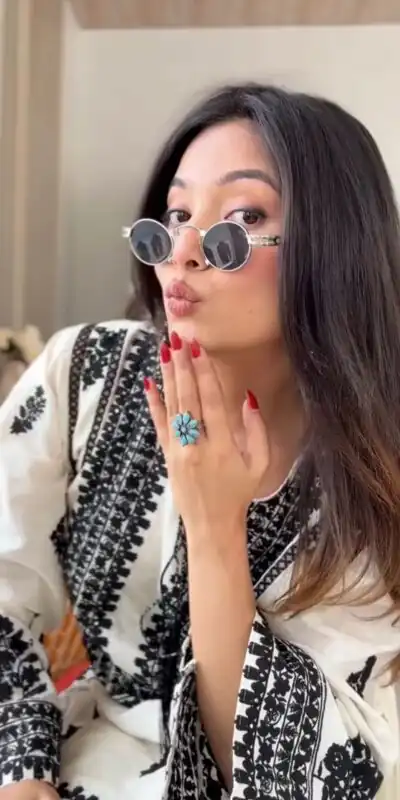 SRK 5349 White Rayon Butti Silk Salwar Suit with Embroidery Work. Special Price ₹1899. Delivery 4-6 Working Days. Shop now. | Casual Suits, Jump Suits, Creative suits, Designer Suits, Palazzo Suits, Party Wear Suits, Patiala Suits, Salwar suit, Straight Suits