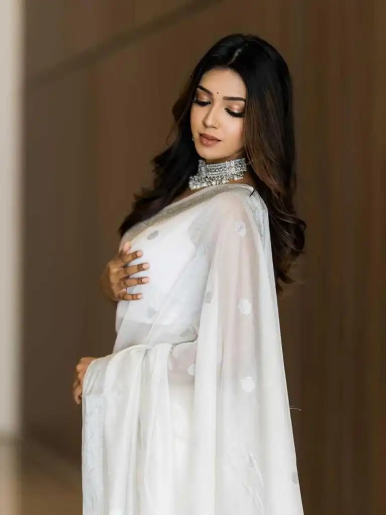 KPR 120 White Soft Lilan Slab Saree Perfect for Wedding, Party, Lohri, Durga Puja, Pongal – . Get it for ₹1349. Delivery 4-6 Working Days. Shop now. | Creative Sarees, Bollywood Sarees, Designer Sarees, Embroidered Sarees, Ethnic Saree, Modern Digital sarees, Party Wear Sarees, Sarees