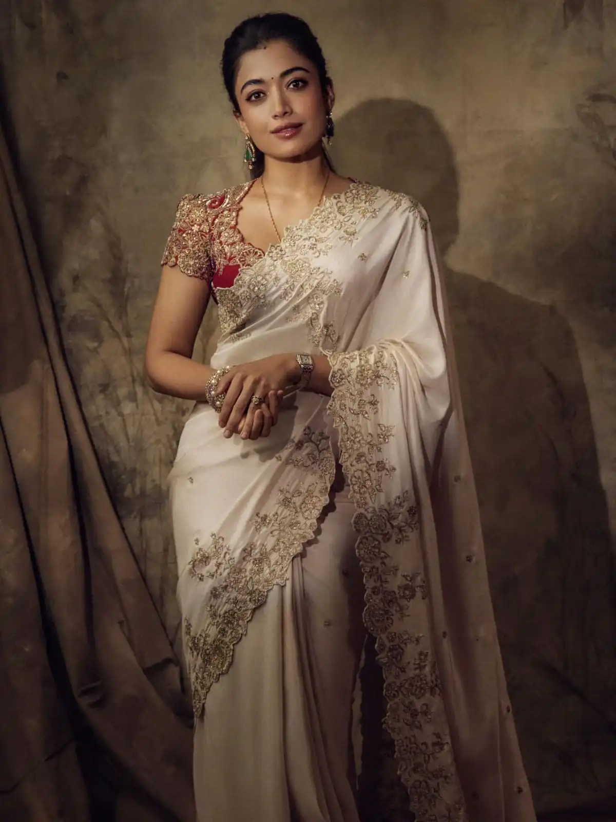 NC 5594 Off White Soft Rangoli Silk Saree with Embroidery Work & Lace Work. Special Price ₹2099. Delivery 4-6 Working Days. Shop now. | Creative Sarees, Bollywood Sarees, Designer Sarees, Embroidered Sarees, Ethnic Saree, Modern Digital sarees, Party Wear Sarees, Sarees