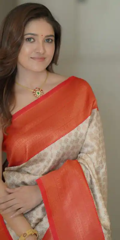 KPR 220 Off White Soft Lichi Silk Saree Perfect for Wedding, Party, Reception, Diwali, Ethnic Day – . Affordable Price ₹1449. Delivery 4-6 Working Days. | Creative Sarees, Bollywood Sarees, Designer Sarees, Embroidered Sarees, Ethnic Saree, Modern Digital sarees, Party Wear Sarees, Sarees