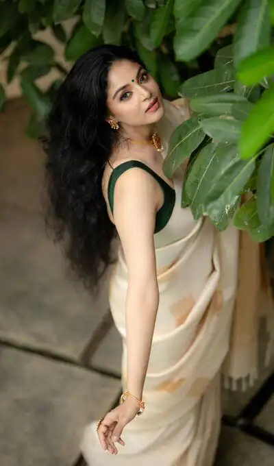 KPR 250 Off White in Soft Lichi Silk Jacquard Work Designer Work Saree . Exclusive Offer ₹1299. Delivery 4-6 Working Days. Shop now. | Creative Sarees, Bollywood Sarees, Designer Sarees, Embroidered Sarees, Ethnic Saree, Modern Digital sarees, Party Wear Sarees, Sarees