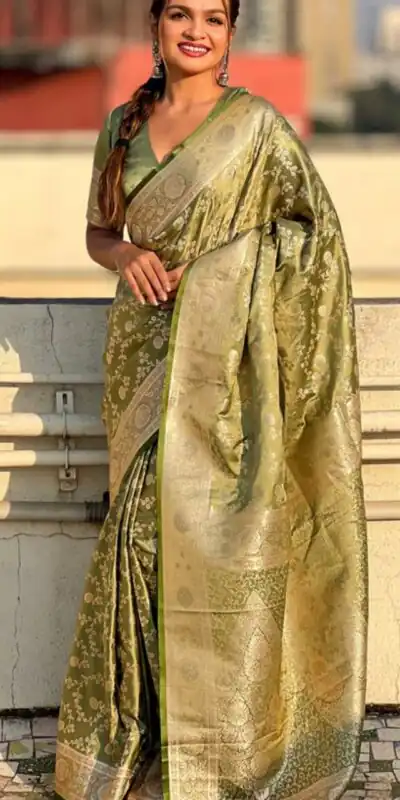 KPR 290 Green in Soft Lichi Silk Jacquard Work Designer Work Saree . Exclusive Offer ₹1349. Delivery 4-6 Working Days. Shop now. | Creative Sarees, Bollywood Sarees, Designer Sarees, Embroidered Sarees, Ethnic Saree, Modern Digital sarees, Party Wear Sarees, Sarees
