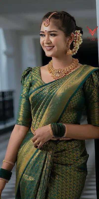 KPR 153 Green Color Soft Lichi Silk Saree with Jacquard Work. Best Price ₹1349. Delivery 4-6 Working Days. Online Shop now. | Creative Sarees, Bollywood Sarees, Designer Sarees, Embroidered Sarees, Ethnic Saree, Modern Digital sarees, Party Wear Sarees, Sarees