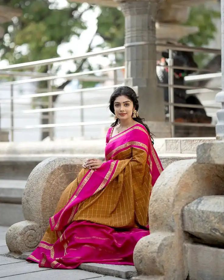 KPR 287 Mustered Color Yellow Soft Lichi Silk Saree with Jacquard Work. Best Price ₹1449. Delivery 4-6 Working Days. Shop now. | Creative Sarees, Bollywood Sarees, Designer Sarees, Embroidered Sarees, Ethnic Saree, Modern Digital sarees, Party Wear Sarees, Sarees