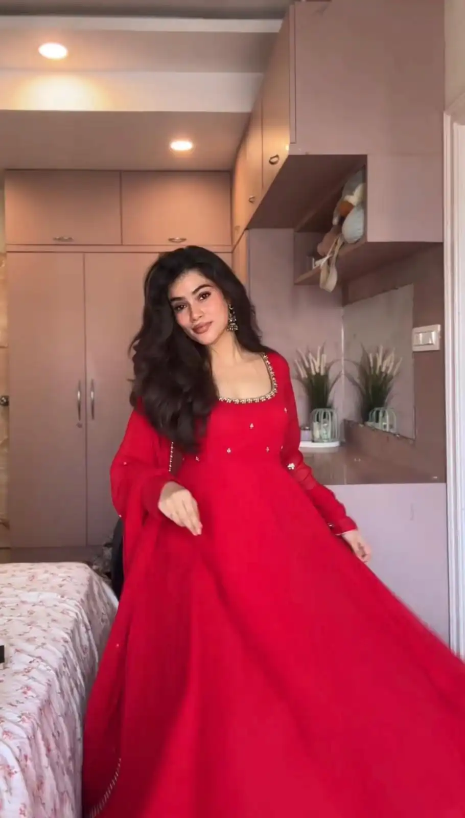 ZB 5074 Red Faux Georgette Gown Perfect for Wedding, Party, Raksha Bandhan, Temple Visit, Onam – . Get it for ₹1899. Delivery 4-6 Working Days. Shop now | Bollywood Gowns, Creative Gowns, Designer Gowns, Embroidered Gowns, Gowns, Party Wear Gowns