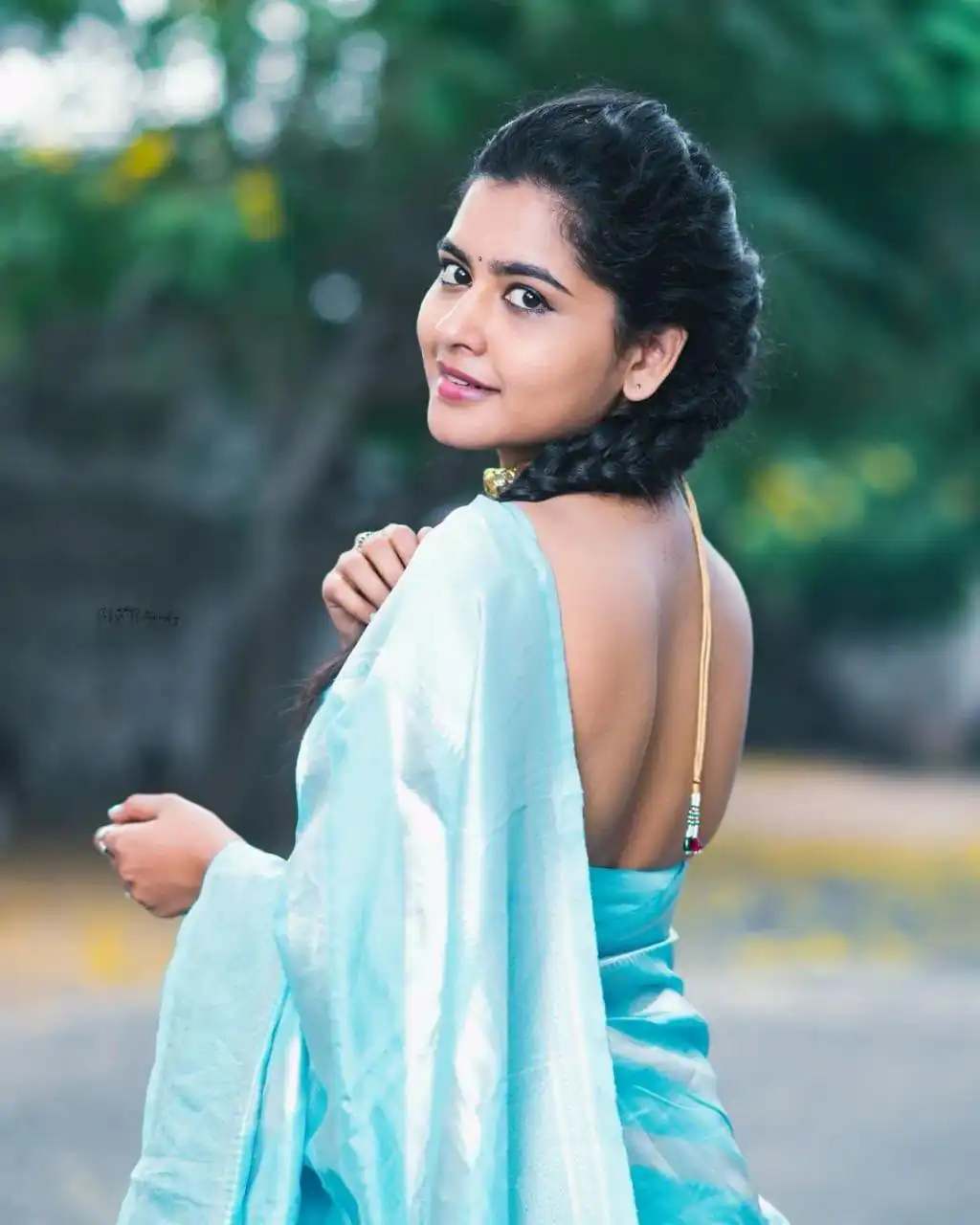 KPR 094 Sky Blue Color Yellow Soft Lichi Silk Saree with Jacquard Work. Best Price ₹1299. Delivery 4-6 Working Days. Shop now. | Creative Sarees, Bollywood Sarees, Designer Sarees, Embroidered Sarees, Ethnic Saree, Modern Digital sarees, Party Wear Sarees, Sarees