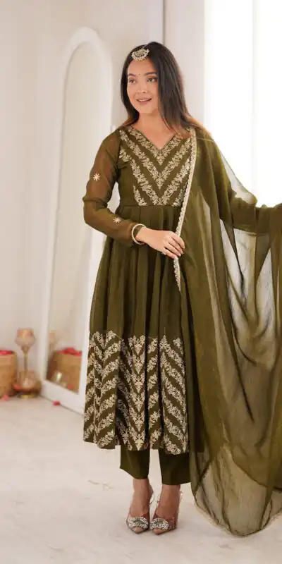 JF 050 Mehandi Embroidery Work & Sequins Work Salwar Suit in Peach Crunchy Silk. Festive Deal ₹2099. Delivery 4-6 Working Days. Shop now. | Anarkali Suits, Bollywood Anarkali, Creative-Anarkali, Designer Anarkali, Embroidered Anarkali, Party Wear Anarkali