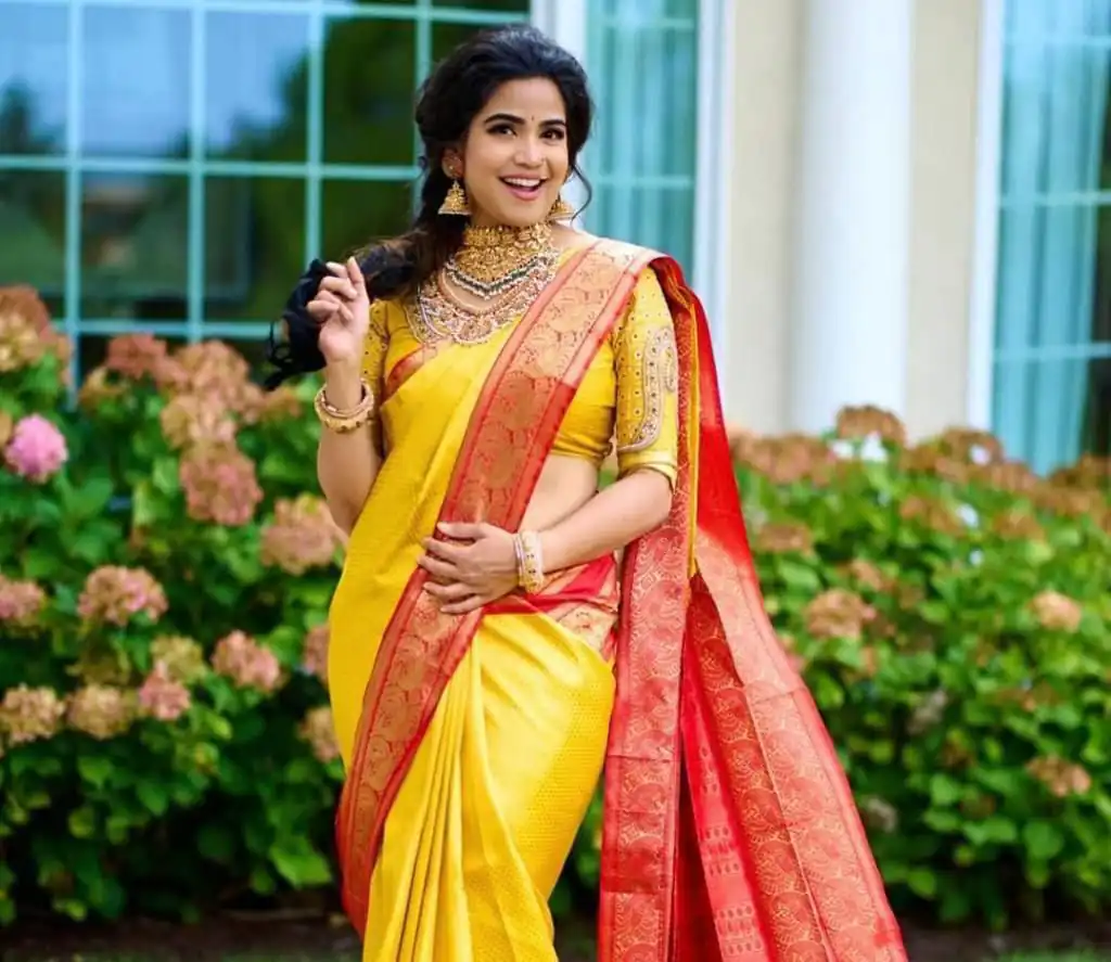 KP 2092 Yellow Color Yellow Soft Lichi Silk Saree with Jacquard Work. Best Price ₹1449. Delivery 4-6 Working Days. Shop now. | Creative Sarees, Bollywood Sarees, Designer Sarees, Embroidered Sarees, Ethnic Saree, Modern Digital sarees, Party Wear Sarees, Sarees