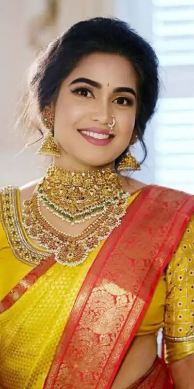 KP 2092 Yellow Color Yellow Soft Lichi Silk Saree with Jacquard Work. Best Price ₹1449. Delivery 4-6 Working Days. Shop now. | Creative Sarees, Bollywood Sarees, Designer Sarees, Embroidered Sarees, Ethnic Saree, Modern Digital sarees, Party Wear Sarees, Sarees