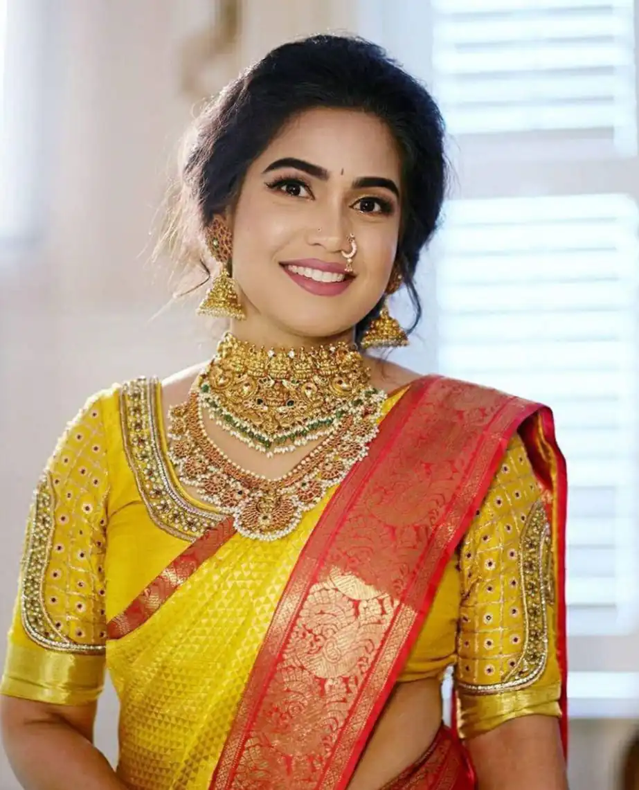 KP 2092 Yellow Color Yellow Soft Lichi Silk Saree with Jacquard Work. Best Price ₹1449. Delivery 4-6 Working Days. Shop now. | Creative Sarees, Bollywood Sarees, Designer Sarees, Embroidered Sarees, Ethnic Saree, Modern Digital sarees, Party Wear Sarees, Sarees