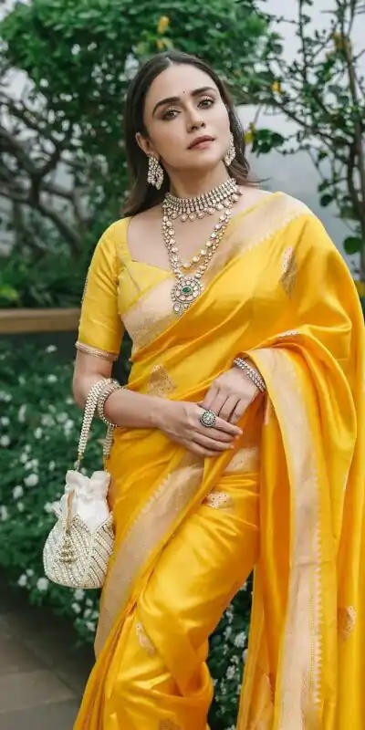 KPR 253 Yellow Color Yellow Soft Lichi Silk Saree with Jacquard Work. Best Price ₹1349. Delivery 4-6 Working Days. Shop now. | Creative Sarees, Bollywood Sarees, Designer Sarees, Embroidered Sarees, Ethnic Saree, Modern Digital sarees, Party Wear Sarees, Sarees