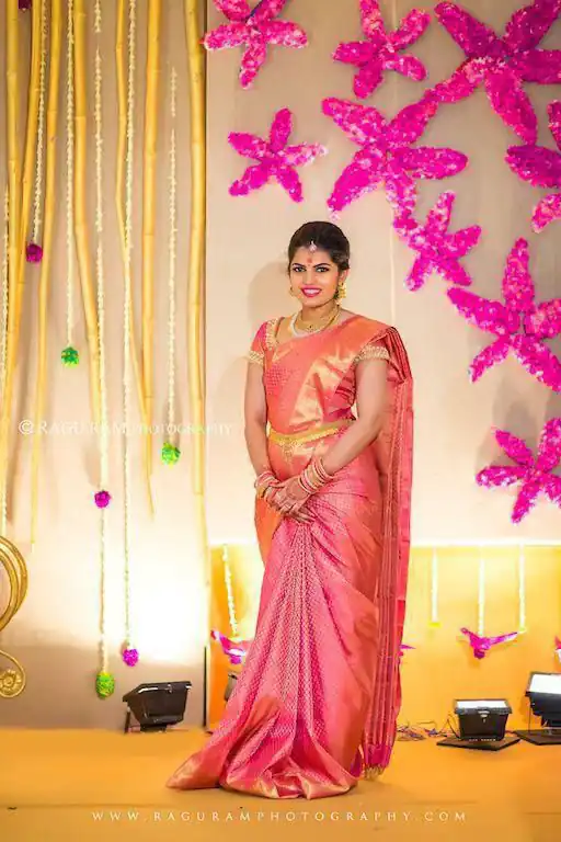 KP 2098 Peach Soft Lichi Silk Cloth Saree Perfect for Wedding, Party, Family Gatherings, Sangeet, Ethnic Day – . Festive Deal ₹1349. Delivery 4-6 Workin | Creative Sarees, Bollywood Sarees, Designer Sarees, Embroidered Sarees, Ethnic Saree, Modern Digital sarees, Party Wear Sarees, Sarees