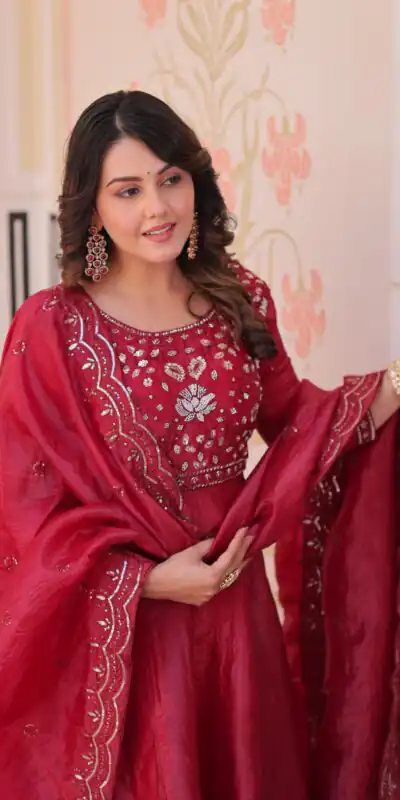 KA 1230 Red in Gold Crush Zari Work & Embroidery Work Gown . Affordable Price ₹1999. Delivery 4-6 Working Days. Shop now. | Bollywood Gowns, Creative Gowns, Designer Gowns, Embroidered Gowns, Gowns, Party Wear Gowns