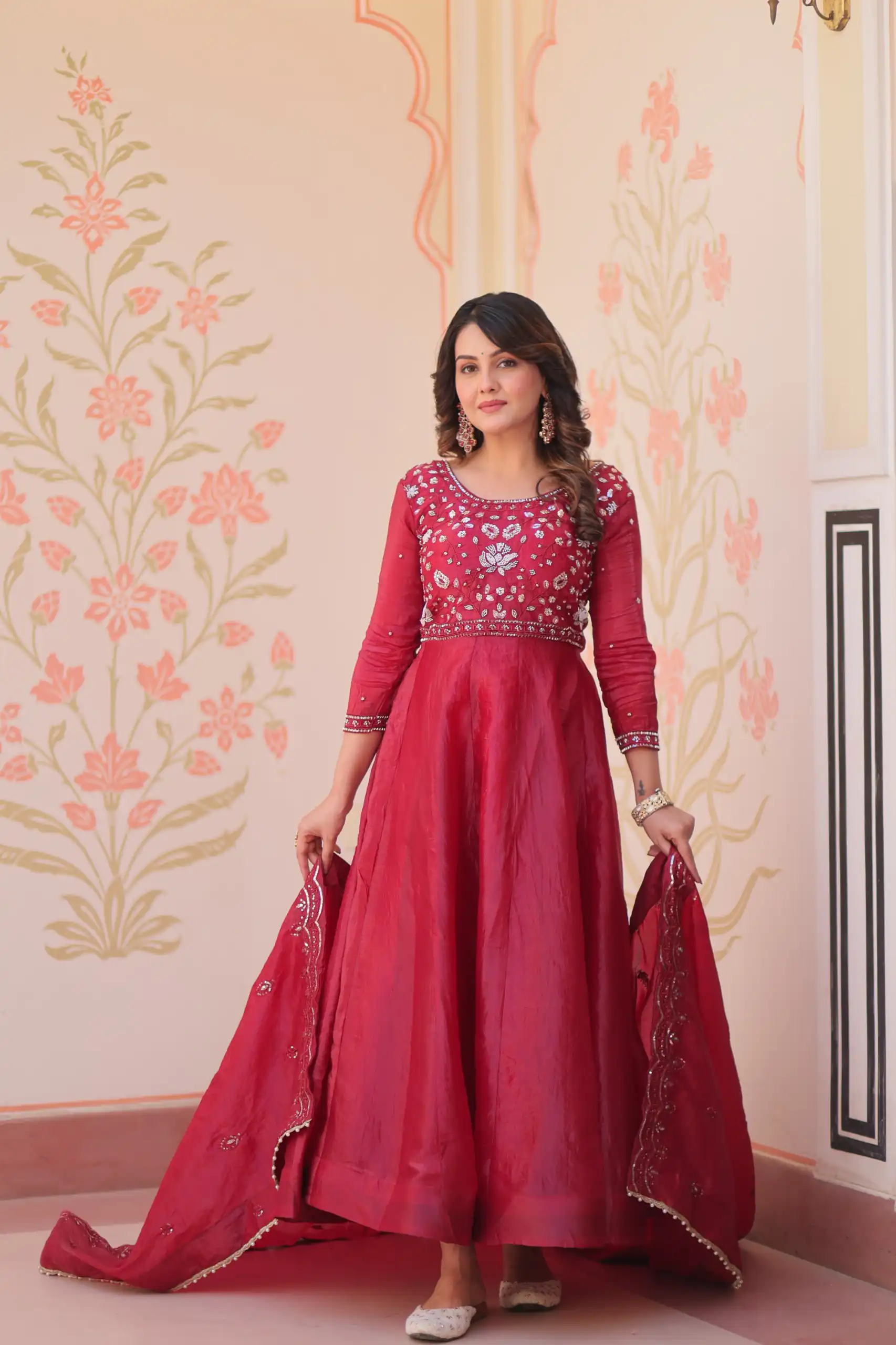 KA 1230 Red in Gold Crush Zari Work & Embroidery Work Gown . Affordable Price ₹1999. Delivery 4-6 Working Days. Shop now. | Bollywood Gowns, Creative Gowns, Designer Gowns, Embroidered Gowns, Gowns, Party Wear Gowns