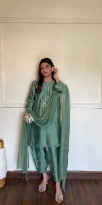 KD 1624 Pista American Silk Salwar Suit Perfect for Wedding, Party, Onam, Family Gatherings, Baisakhi – . Affordable Price ₹2049. Delivery 4-6 Working Days | Casual Suits, Jump Suits, Creative suits, Designer Suits, Palazzo Suits, Party Wear Suits, Patiala Suits, Salwar suit, Straight Suits