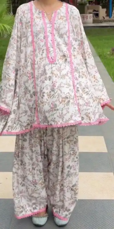 SRK 3180 Pink Natural Crep Lace Work & Digital Print Salwar Suit . Exclusive Offer ₹1949. Delivery 4-6 Working Days. Shop now. | Casual Suits, Jump Suits, Creative suits, Designer Suits, Palazzo Suits, Party Wear Suits, Patiala Suits, Salwar suit, Straight Suits