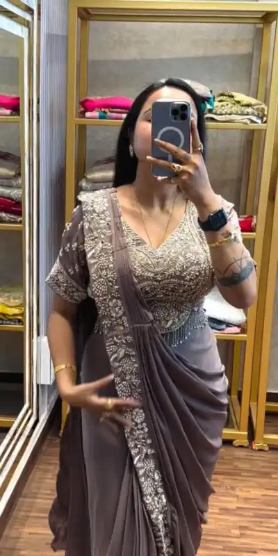 PST 1177 Dusty Rose Chinon Saree erfect for Wedding, Party, Baisakhi, Bridal Wear, Onam – . Special Price ₹2099. Delivery 4-6 Working Days. Shop now. | Creative Sarees, Bollywood Sarees, Designer Sarees, Embroidered Sarees, Ethnic Saree, Modern Digital sarees, Party Wear Sarees, Sarees