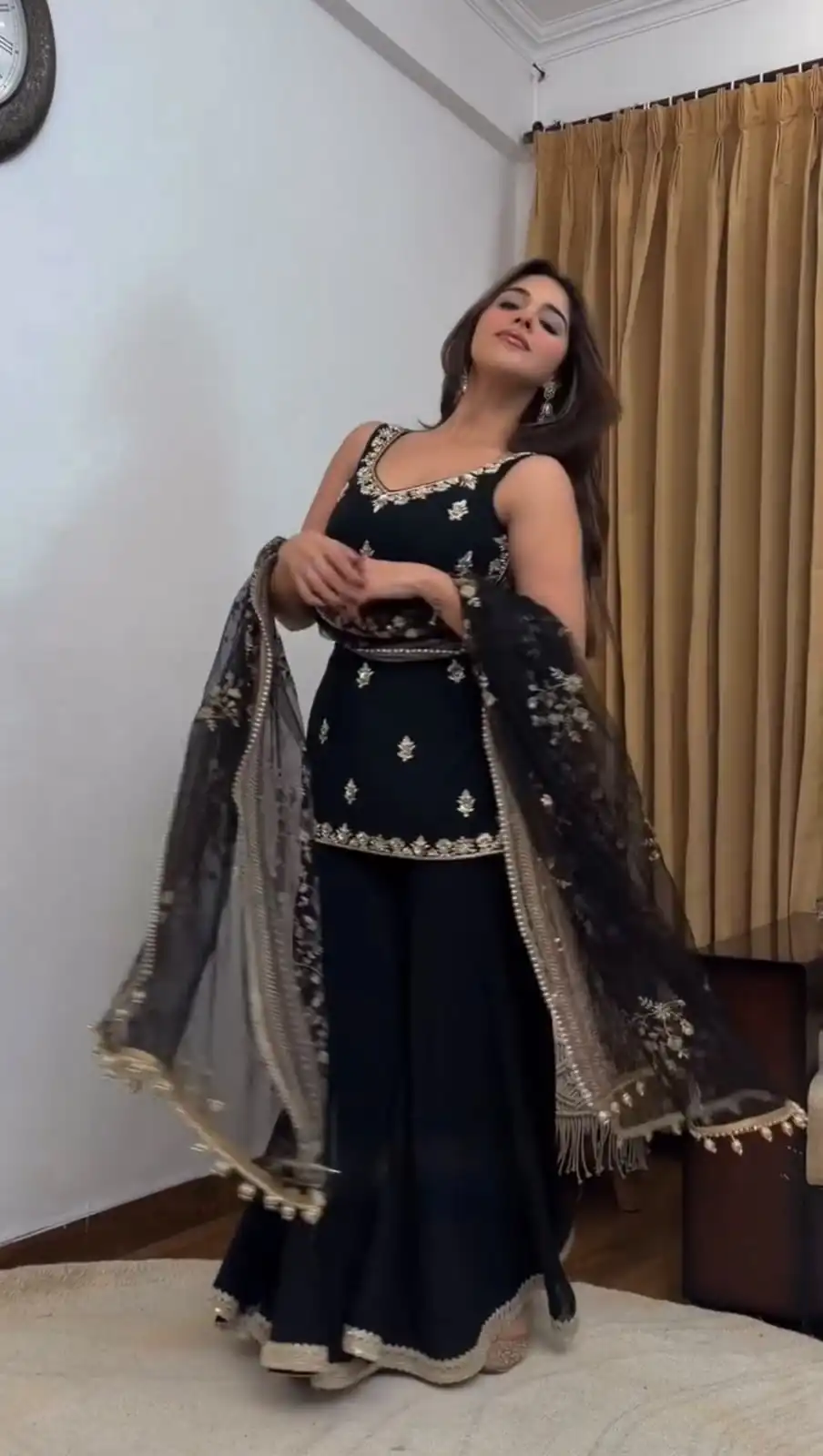 Pretty Black Faux Georgette Thread Work Salwar Suit
