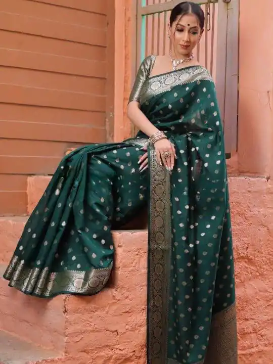 Shiny Green Soft Lichi Silk Jacquard Lace Work Saree - Image 4