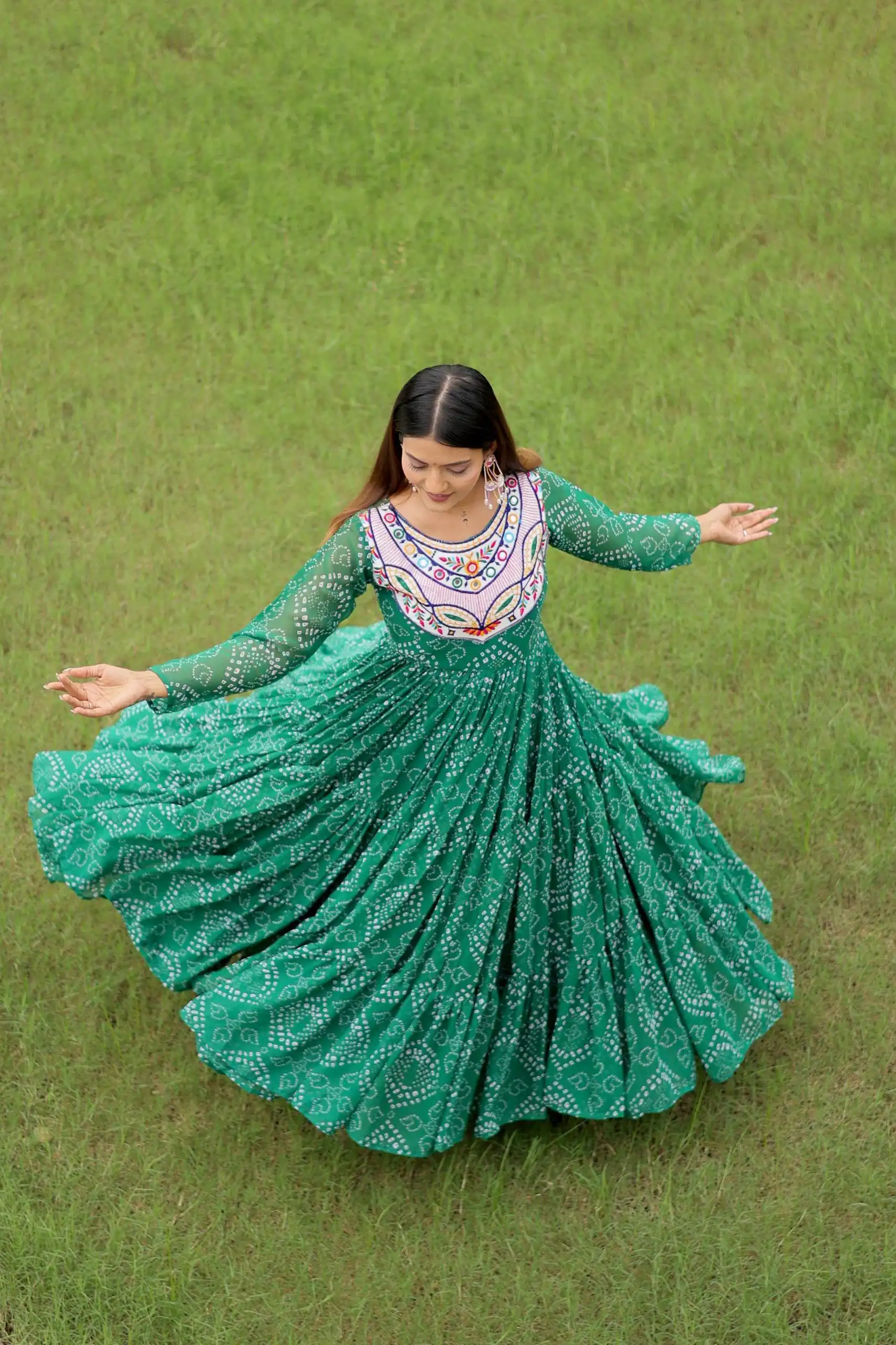 Trendy Green Faux Georgette Bandhani Thread Work Gown - Image 4