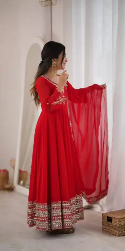 SSR 549 Red Fox Perfect for Wedding, Party, Durga Puja, Diwali, Anniversary –Georgette Gown. Now at just ₹2449. Delivery 4-6 Working Days. Shop now. | Bollywood Gowns, Creative Gowns, Designer Gowns, Embroidered Gowns, Gowns, Party Wear Gowns