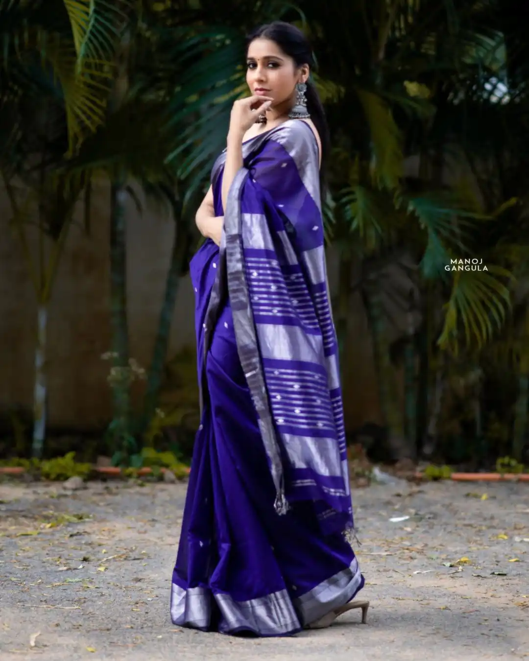 KP 5091 Royal Blue Soft Lichi Silk Saree with Lace Work & Lace Border. Introductory Price ₹1349. Delivery 4-6 Working Days. Shop now. | Creative Sarees, Bollywood Sarees, Designer Sarees, Embroidered Sarees, Ethnic Saree, Modern Digital sarees, Party Wear Sarees, Sarees