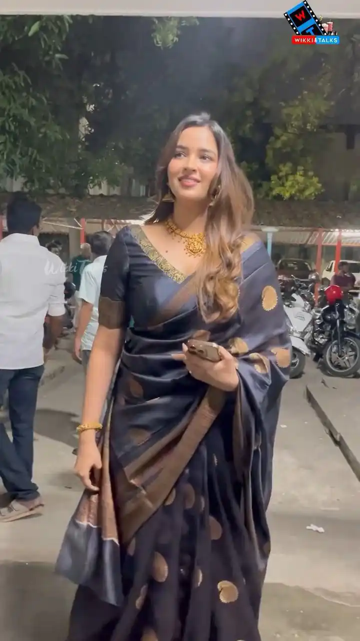 KP 6052 Black Soft Lichi Silk Saree with Lace Work & Lace Border. Introductory Price ₹1349. Delivery 4-6 Working Days. Shop now. | Creative Sarees, Bollywood Sarees, Designer Sarees, Embroidered Sarees, Ethnic Saree, Modern Digital sarees, Party Wear Sarees, Sarees