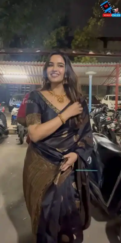 KP 6052 Black Soft Lichi Silk Saree with Lace Work & Lace Border. Introductory Price ₹1349. Delivery 4-6 Working Days. Shop now. | Creative Sarees, Bollywood Sarees, Designer Sarees, Embroidered Sarees, Ethnic Saree, Modern Digital sarees, Party Wear Sarees, Sarees