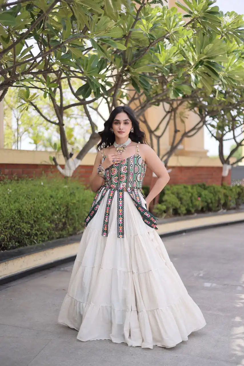 KA 5075 White Kora Cotton Lehenga Choli erfect for Wedding, Party, Haldi, Traditional Day, Makar Sankranti – . Special Price ₹2899. Delivery 4-6 Working | Bollywood Lehenga, Creative Lehenga, Designer Lehenga, Embroidered Lehenga, Lehenga, Party Wear Lehenga