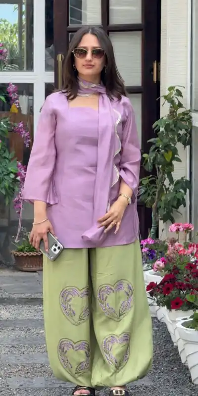 MD 3106 Lavender Mal Chanderi Salwar Suit Perfect for Wedding, Party, Baisakhi, Housewarming, Sangeet – Introductory Price ₹2249. Delivery 4-6 Working D | Casual Suits, Jump Suits, Creative suits, Designer Suits, Palazzo Suits, Party Wear Suits, Patiala Suits, Salwar suit, Straight Suits
