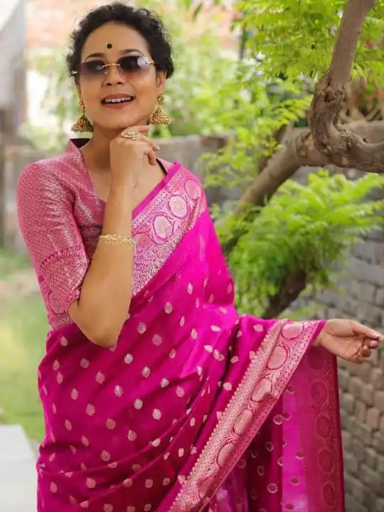 KP 7000 Pink Soft Lichi Silk Cloth Saree Perfect for Wedding, Party, Family Gatherings, Sangeet, Ethnic Day – . Festive Deal ₹1549. Delivery 4-6 Working | Creative Sarees, Bollywood Sarees, Designer Sarees, Embroidered Sarees, Ethnic Saree, Modern Digital sarees, Party Wear Sarees, Sarees