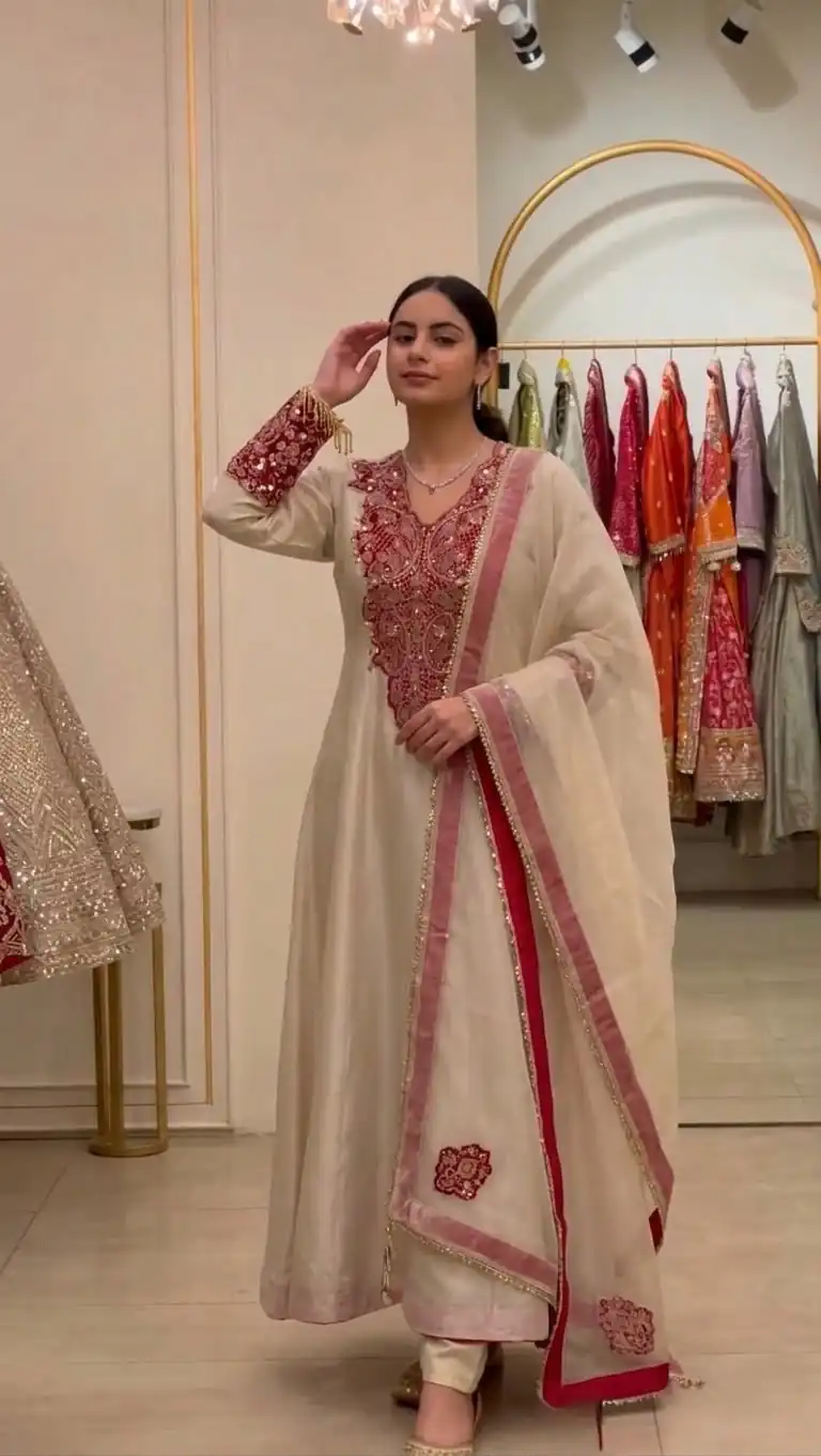 Nice Pink Soft Organza Embroider Work Salwar Suit - Image 3